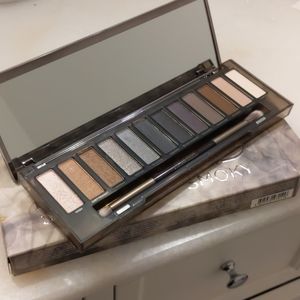 Rare NAKED Smoky Eyeshadow Palette BRAND NEW